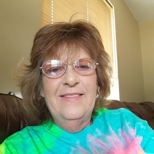 Meet your Posher, Maxine